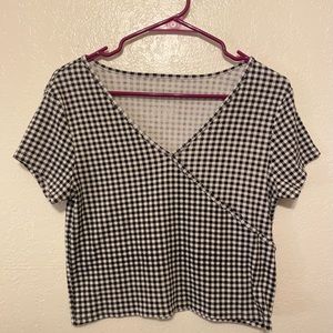 cropped v-neck checkered top